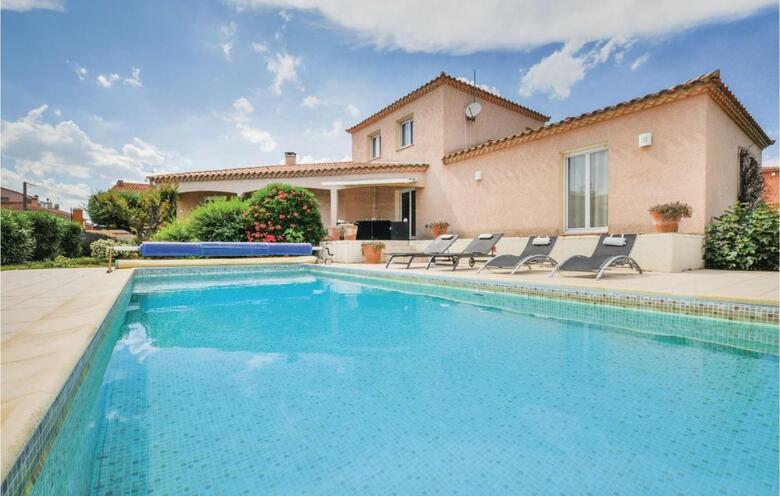Four-bedroom Holiday Home In Villelongue