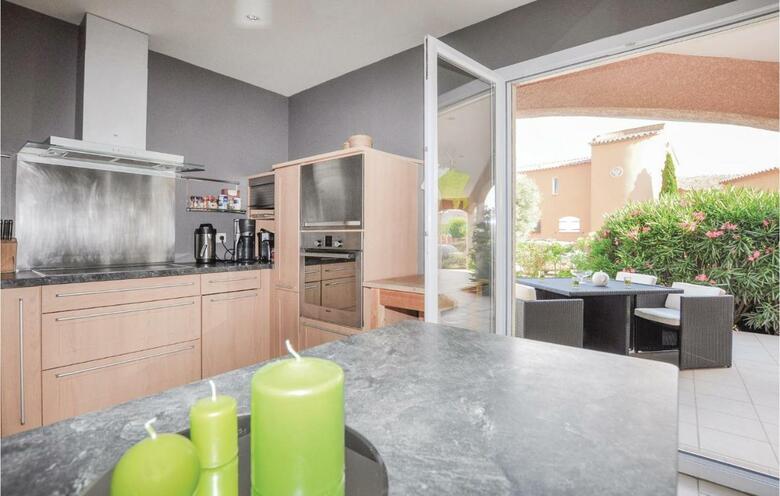 Four-bedroom Holiday Home In Villelongue