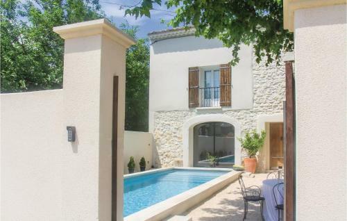 Three-bedroom Holiday Home In Vedene
