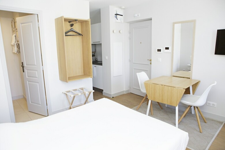 Aparthotel Apparts De L'oncle Louis