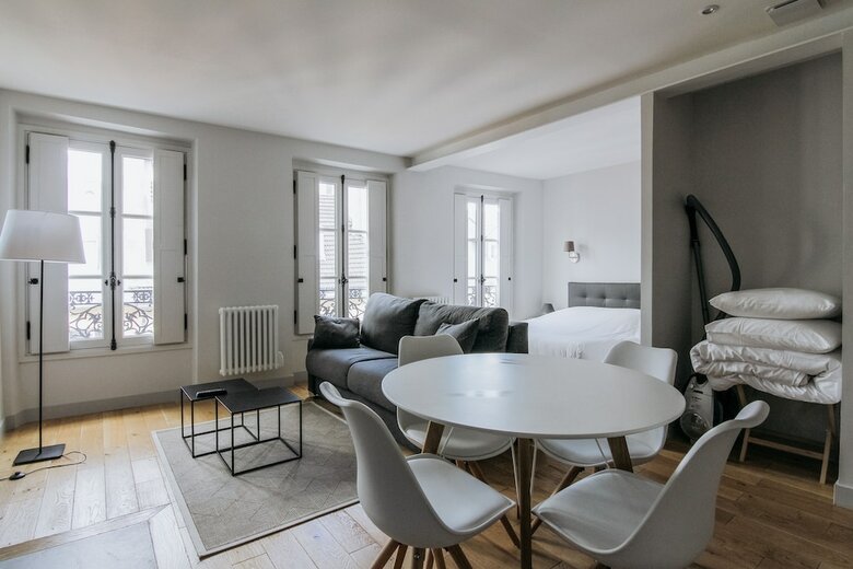 Aparthotel Apparts De L'oncle Louis