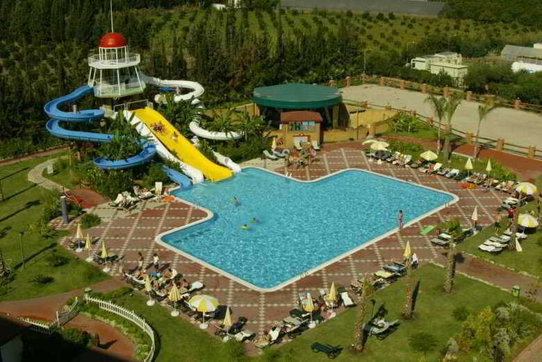 Presa Di Finica Hotel & Suites