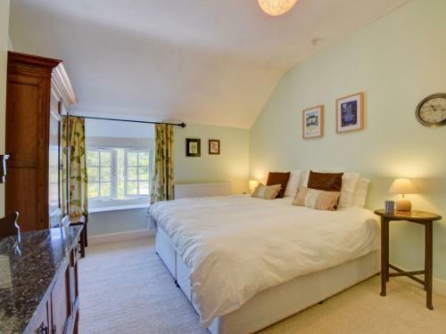 Holiday Home Bwthyn Angell