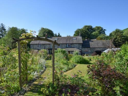Holiday Home Bwthyn Angell