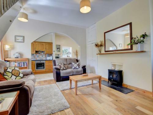 Holiday Home Bwthyn Angell