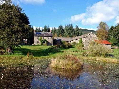Cwm Bedw Farmhouse