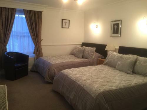 Bed & Breakfast Melbourne House + Annex