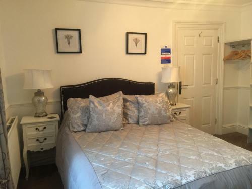 Bed & Breakfast Melbourne House + Annex