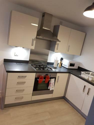 Apartamento Jo Cherrydown - Lovely City Centre Serviced Flat