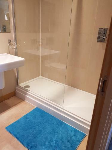 Apartamento Jo Cherrydown - Lovely City Centre Serviced Flat
