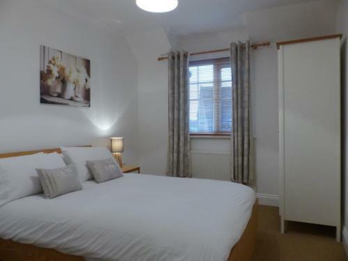 St Raphael House, City Centre Charming Apartments