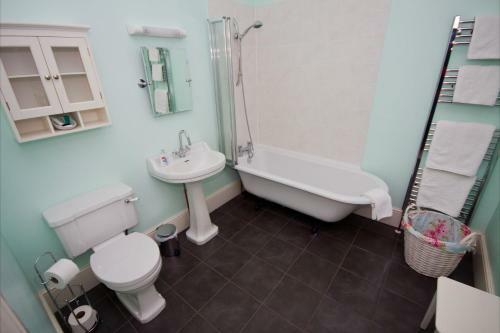 Hostal Hawkins Of Bath