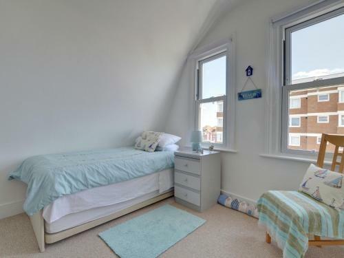 Panoramic Apartment In Bexhill Kent With Balcony