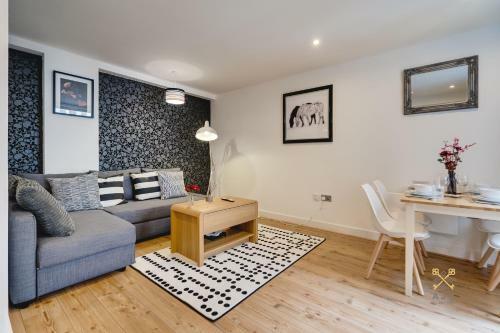 Ajy Birmingham City Centre Cutlass Apartment