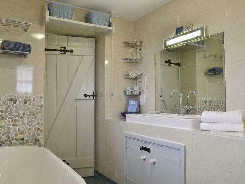 Orchard Cottage, Hartland