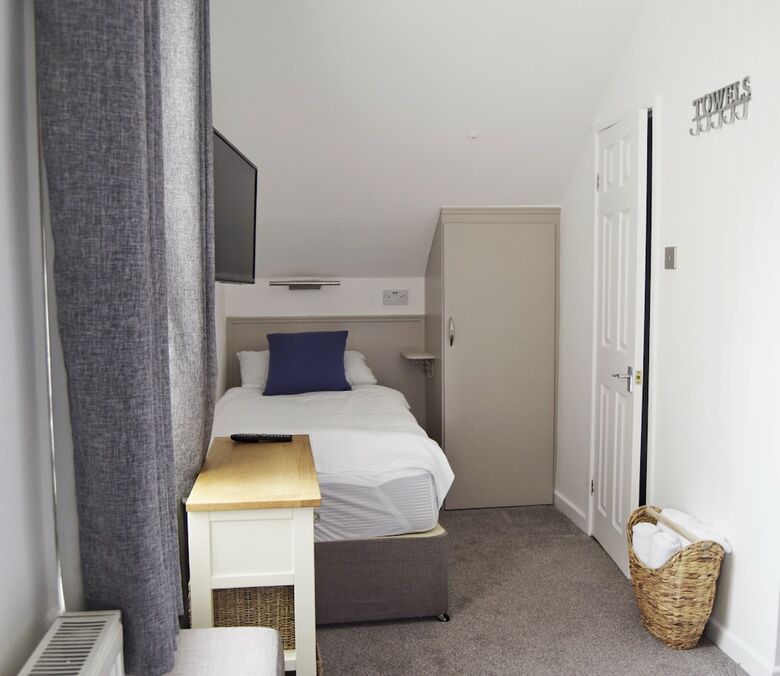 Hostal Avenue Guest House