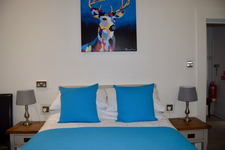 Hostal Avenue Guest House