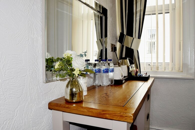 Hostal Avenue Guest House