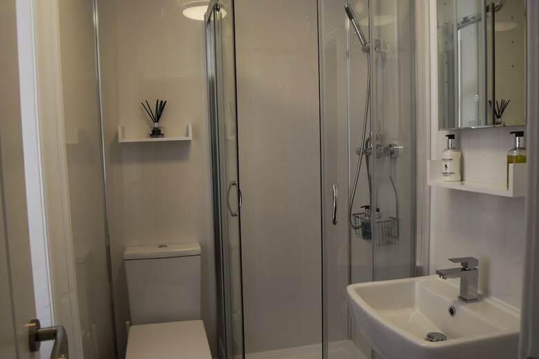 Hostal Avenue Guest House
