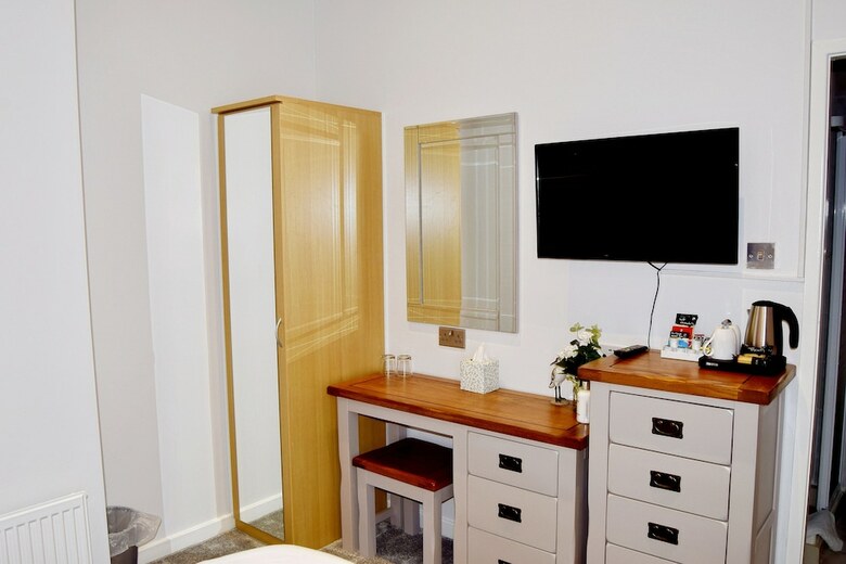 Hostal Avenue Guest House