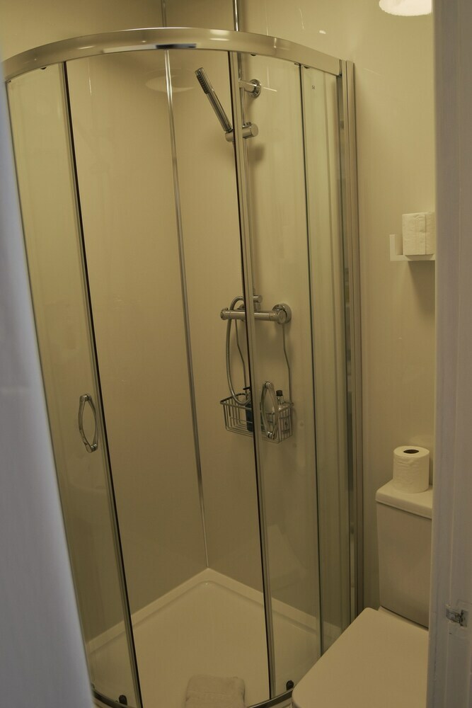 Hostal Avenue Guest House