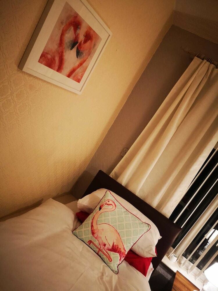 Lynbar Hotel