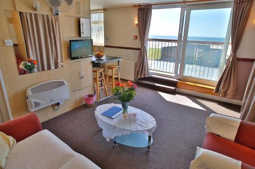 Lynton Apartments