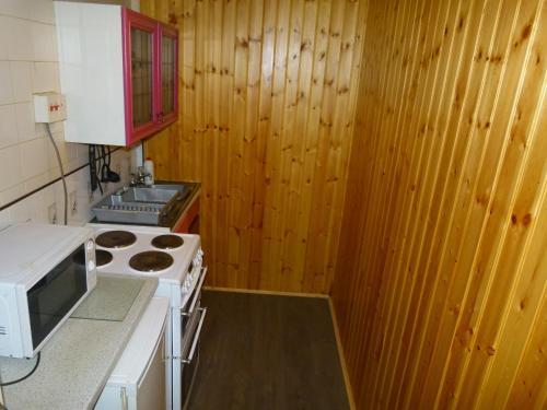 Lancaster Apartments