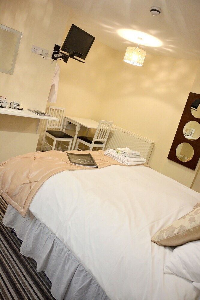The Oxfordshire Hotel