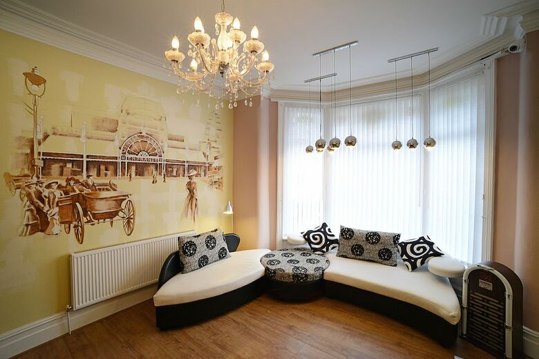 Hotel The Winter Garden Suites