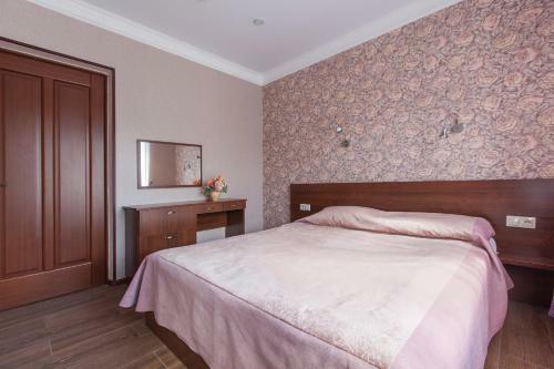 Regina Petrovsky Hotel