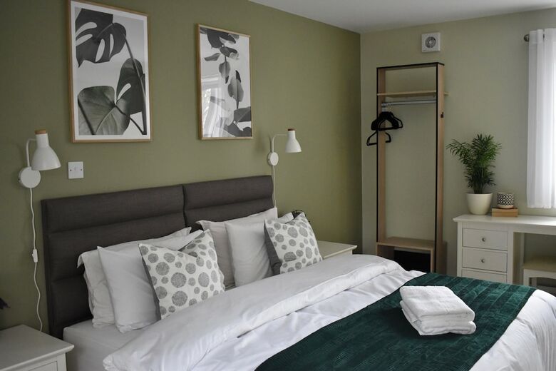 Hostal The Spinney