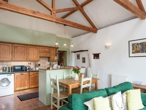 Holiday Home Great Close