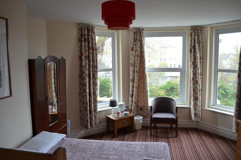 Hostal Glanville Guest House