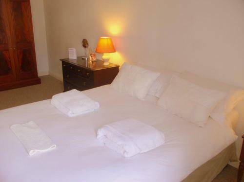 Pembroke Court Apartment