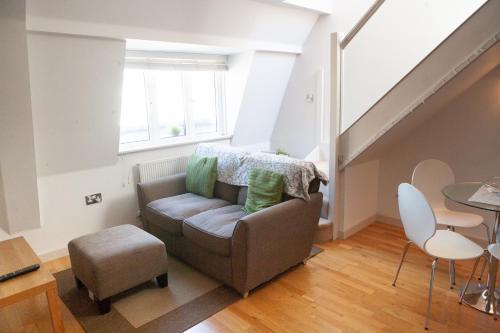 1 Bedroom Apartment With Private Roof Terrace