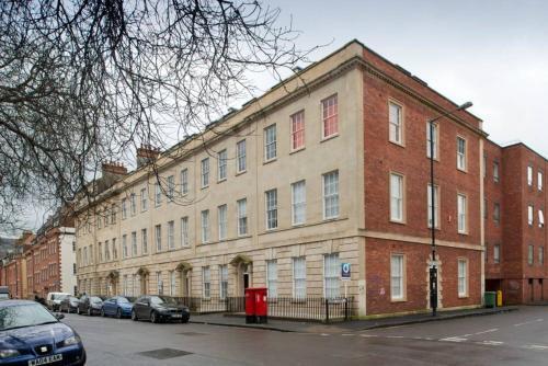 2 Bedroom City Centre Apartment