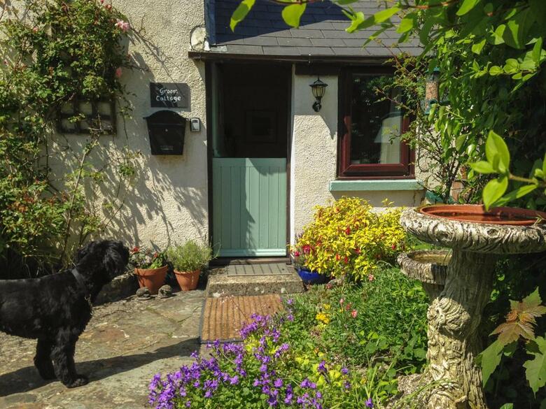 Honeysuckle Cottage, Bude