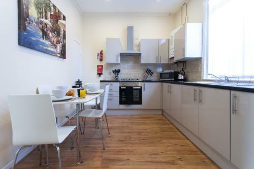 Apartamentos Platinum Sa - Openshaw House