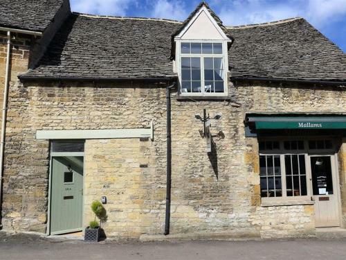 Burford's Old Bakery, Burford