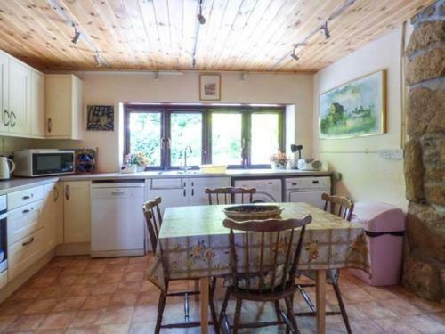 Medlar Tree Cottage