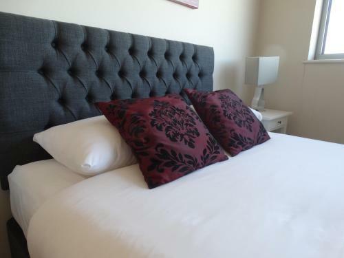 Sky Night Serviced Apartments