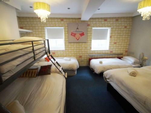Holiday Home Cardiff House