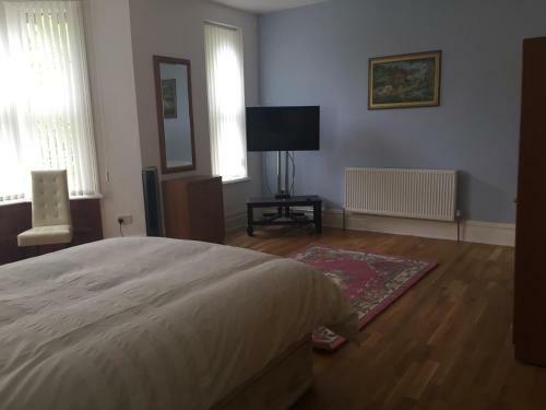 3 Luxury En-suite Bedrooms