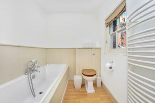 Hostal St Alphege, Canterbury - Fmp