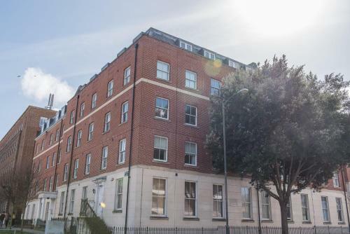 The Contemporary Apartment