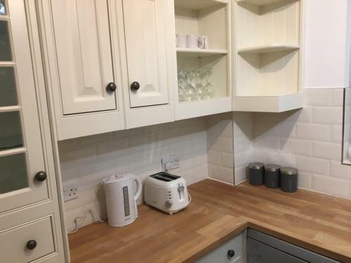 2 Bedroom Apartment Primrose Hill