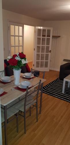 Vetrelax Crompton Luxury Apartment- Sleeps 6