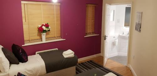 Vetrelax Crompton Luxury Apartment- Sleeps 6