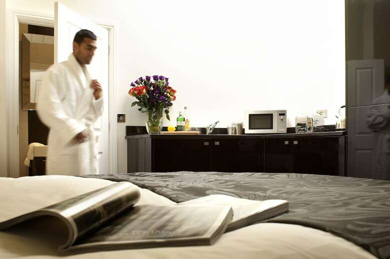 Apartamentos Strozzi Palace Suites By Mansley